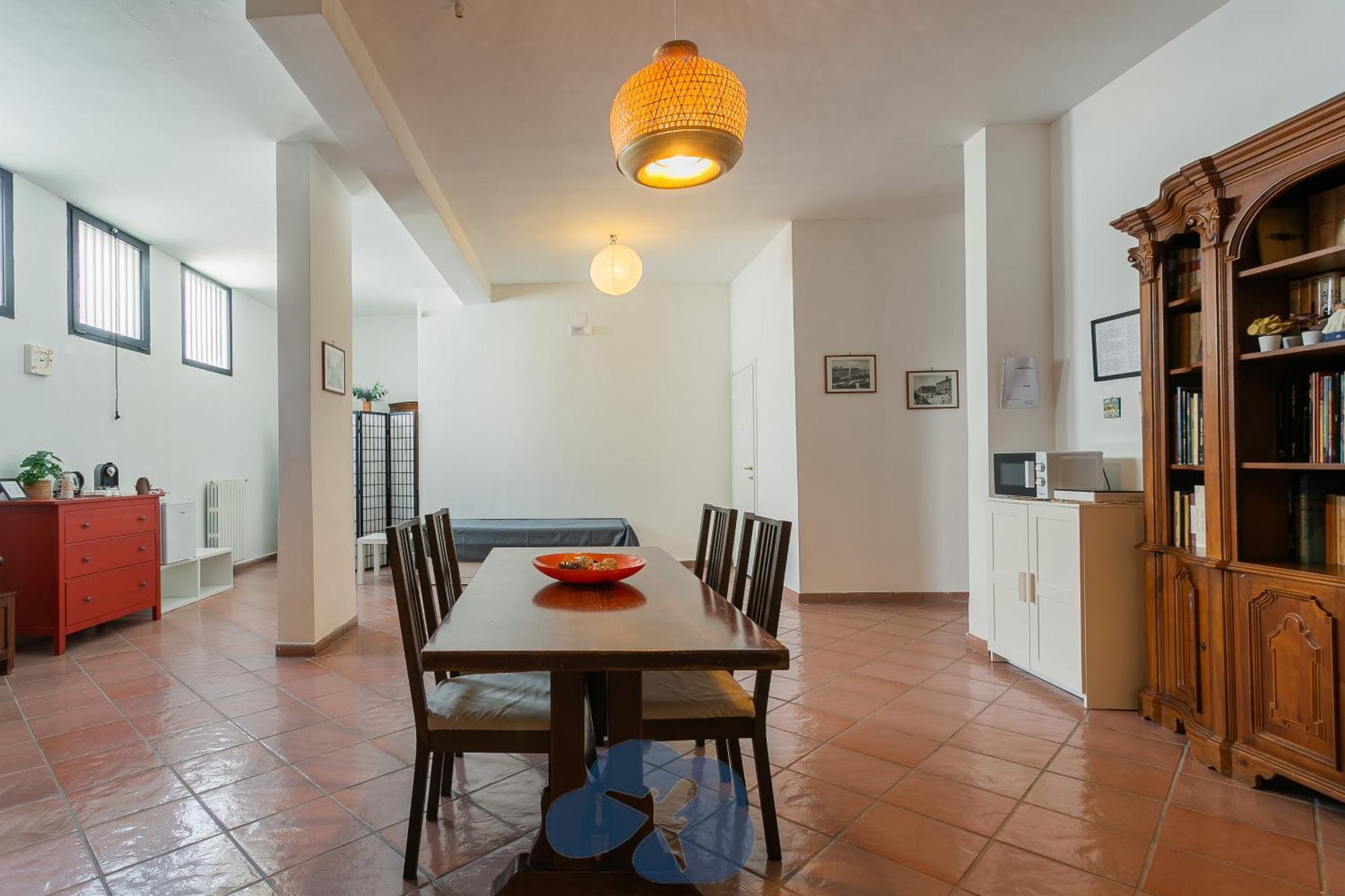 Airport House Appartement Bari Buitenkant foto